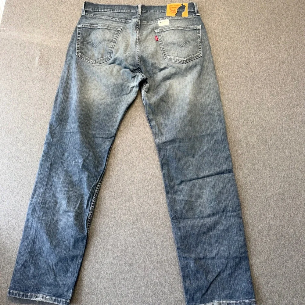 Levis levis 505
